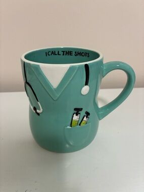 Turquoise Nurse Scrubs Mug - 'I Call The Shots'